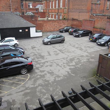 The Grail Court Hotel Burton-upon-Trent Екстериор снимка